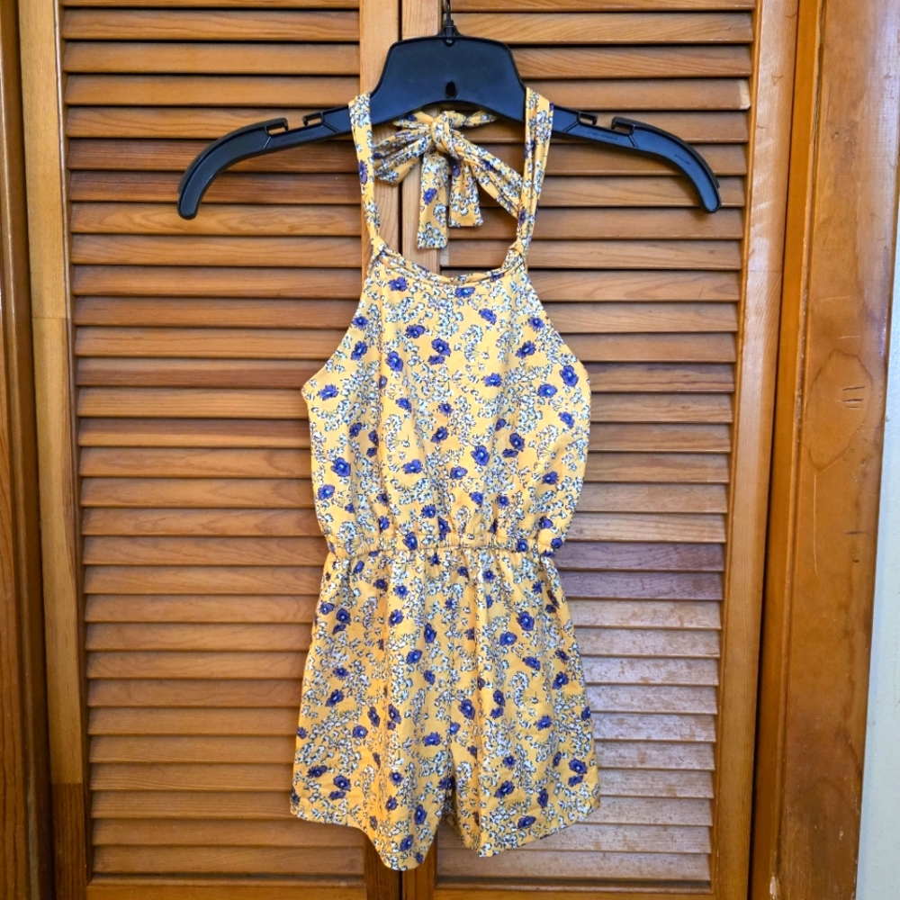 EUC Bailey's Blossoms Girls Floral Romper Size 3T